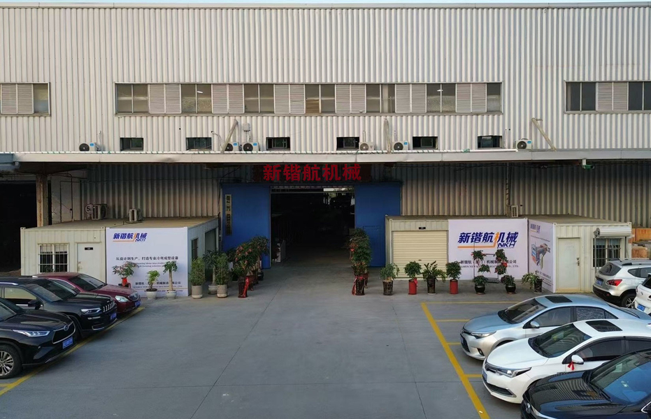 Chine le meilleur Panneau de toit rouleau formant la machine en ventes