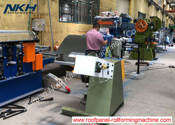 acheter La bobine en acier légère a coupé au poinçon et à la chaîne de production de recul 1.0x100mm de machine de longueur online manufacture