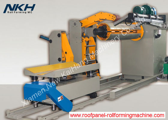 acheter L'acier a coupé au decoiler hydraulique de capacité lourde de machine de longueur avec la voiture de bobine/chariot online manufacture