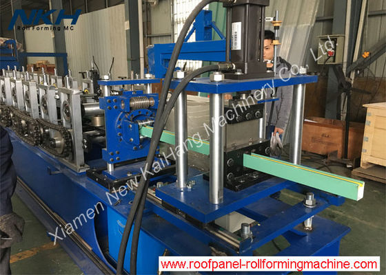 acheter Petit pain de rambarde de porte de silence formant la machine / petit pain de profil en acier formant la machine online manufacture